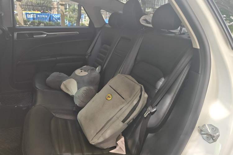 Used Ford Mondeo 2017 EcoBoost 200 Stylish Model Left Rear Seat