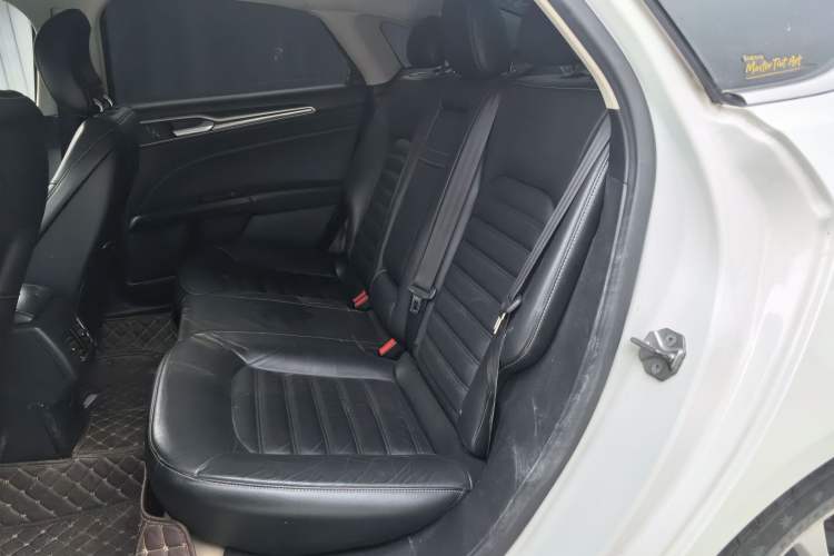 Used Ford Mondeo 2017 EcoBoost 180 Stylish Model Left Rear Seat