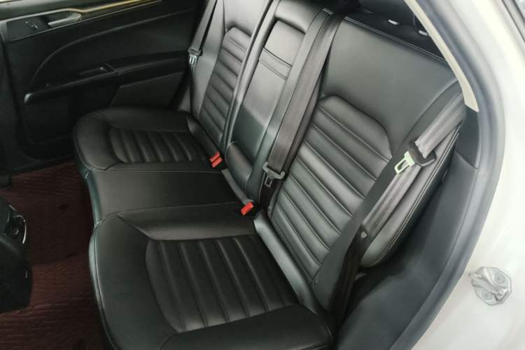 Used Ford Mondeo 2017 EcoBoost 200 Stylish Model Left Rear Seat