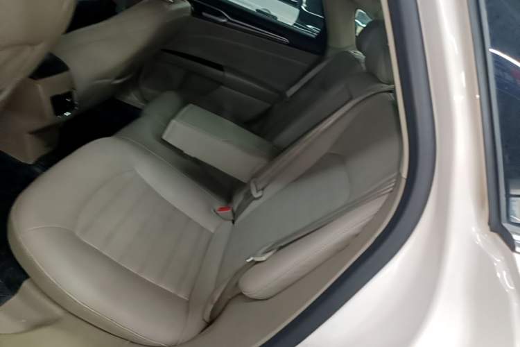 Used Ford Mondeo 2017 EcoBoost 180 Comfort Model Left Rear Seat