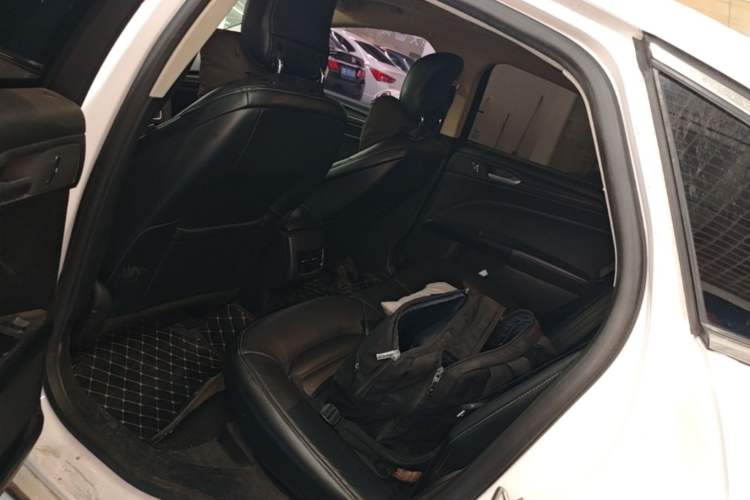 Used Ford Mondeo 2017 EcoBoost 180 Luxury Model Left Rear Seat