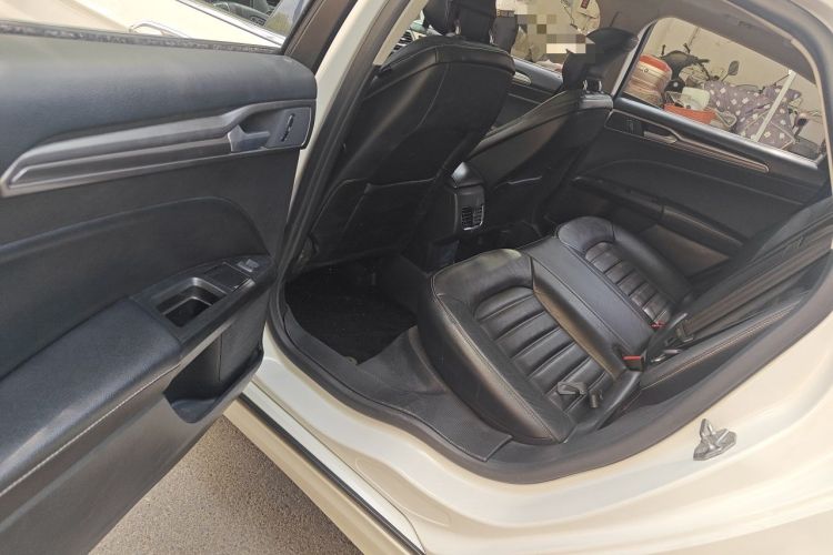 Used Ford Mondeo 2017 EcoBoost 180 Stylish Model Left Rear Seat