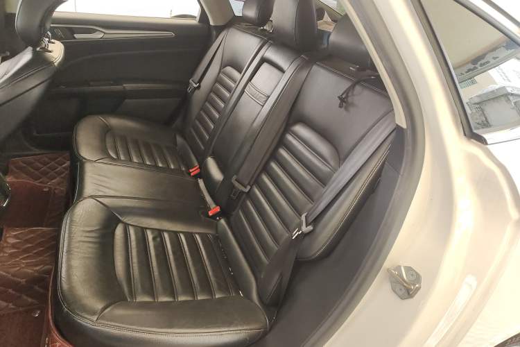 Used Ford Mondeo 2017 EcoBoost 180 Stylish Model Left Rear Seat