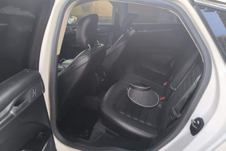 Used Ford Mondeo 2017 EcoBoost 180 Stylish Model Left Rear Seat