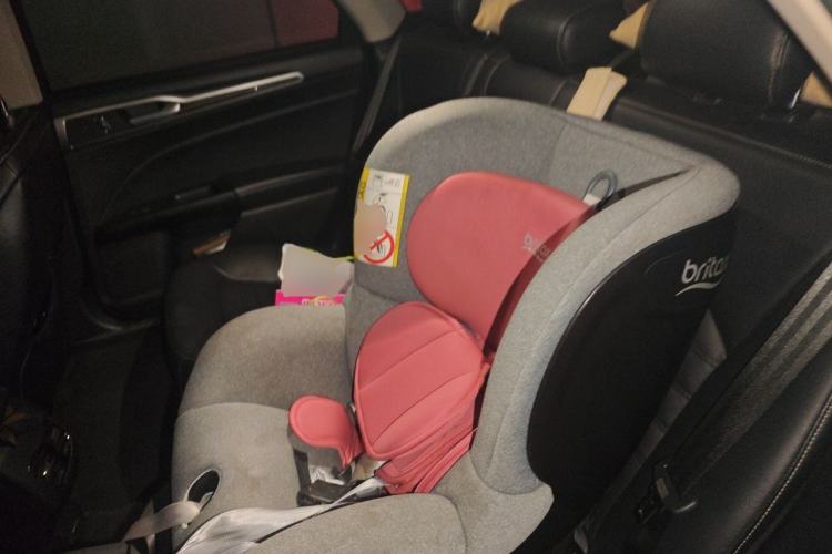 Used Ford Mondeo 2017 Facelifted EcoBoost 180 Fashion Edition Left Rear Seat