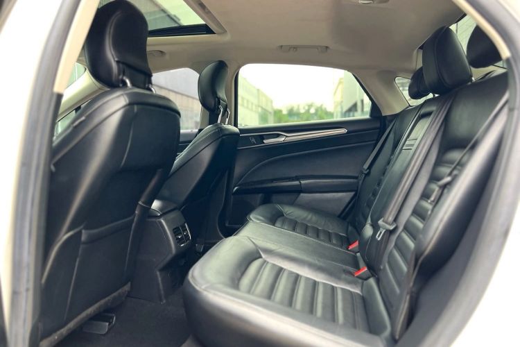 Used Ford Mondeo 2017 EcoBoost 180 Stylish Model Left Rear Seat