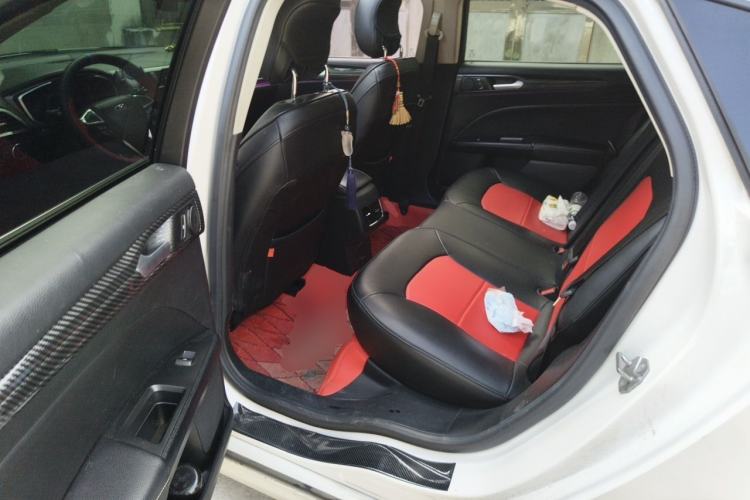 Used Ford Mondeo 2017 Facelifted EcoBoost 200 Luxury Version Left Rear Seat