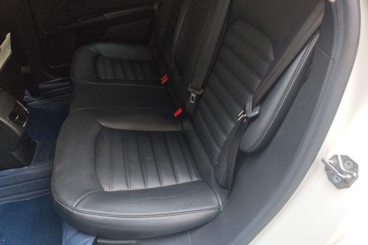 Used Ford Mondeo 2017 EcoBoost 180 Stylish Model Left Rear Seat