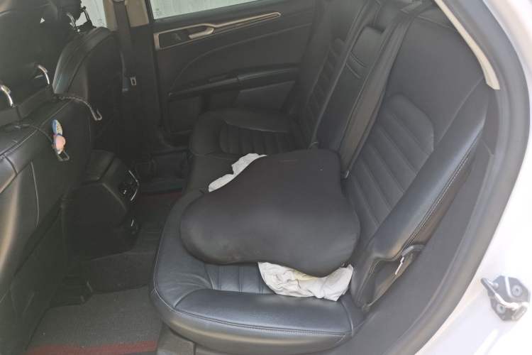 Used Ford Mondeo 2017 EcoBoost 180 Stylish Model Left Rear Seat
