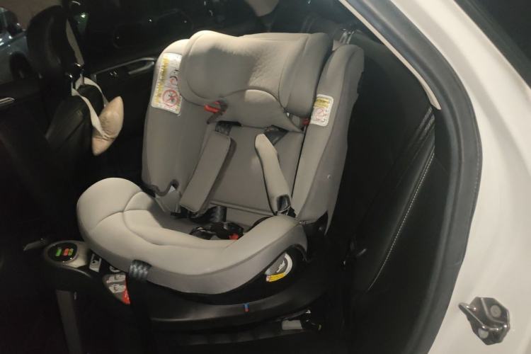 Used Ford Mondeo 2017 EcoBoost 180 Stylish Model Left Rear Seat