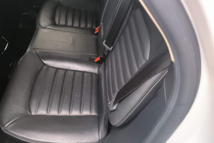 Used Ford Mondeo 2017 EcoBoost 180 Stylish Model Left Rear Seat