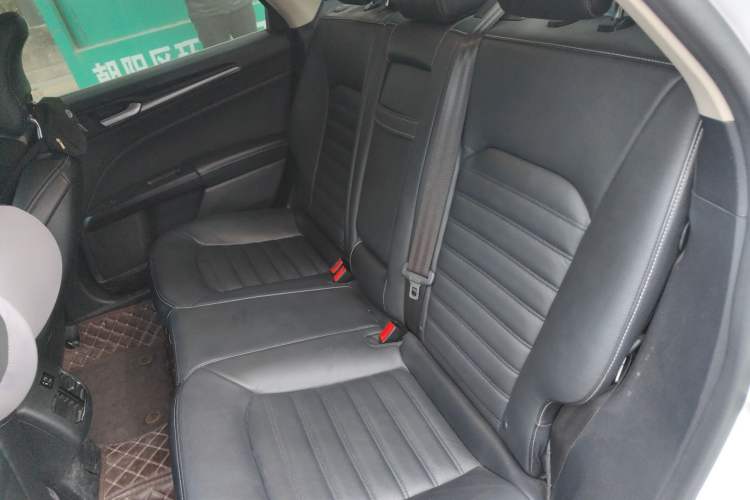 Used Ford Mondeo 2017 EcoBoost 180 Stylish Model Left Rear Seat