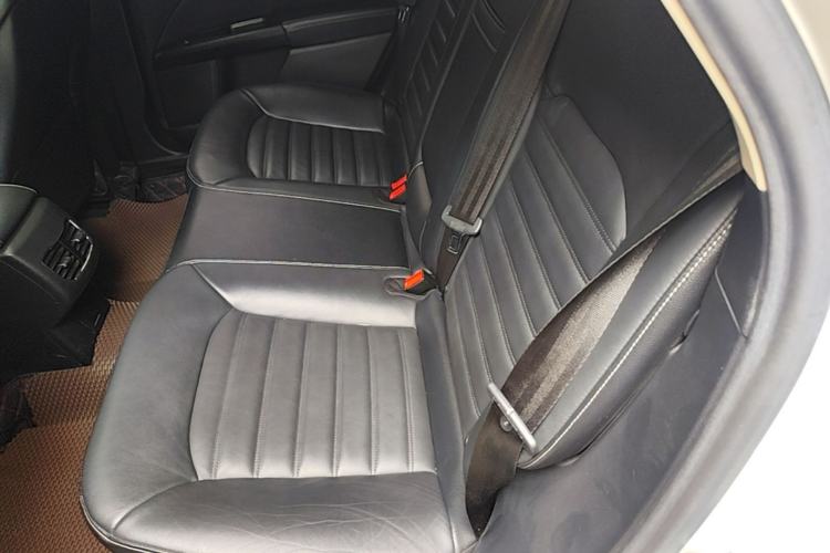 Used Ford Mondeo 2017 EcoBoost 180 Stylish Model Left Rear Seat