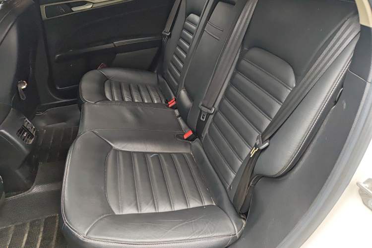 Used Ford Mondeo 2017 EcoBoost 180 Stylish Model Left Rear Seat
