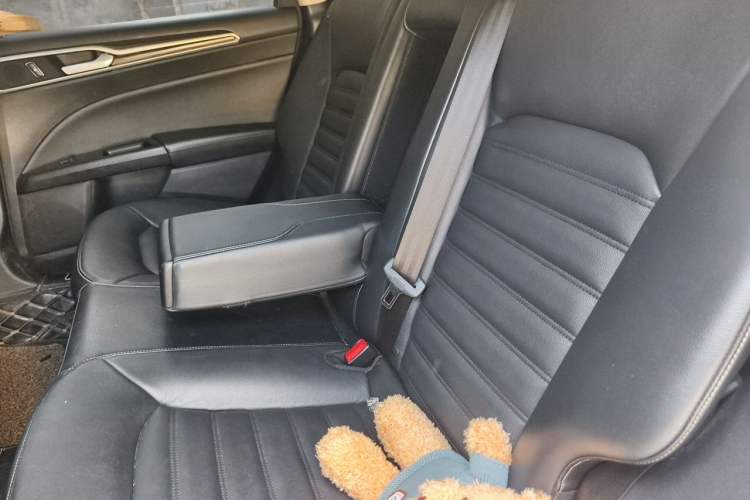 Used Ford Mondeo 2017 EcoBoost 180 Luxury Model Left Rear Seat