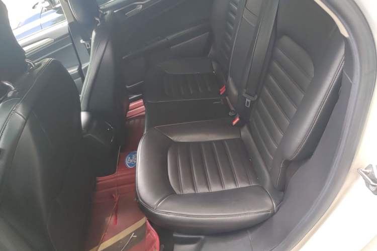 Used Ford Mondeo 2017 EcoBoost 180 Stylish Model Left Rear Seat