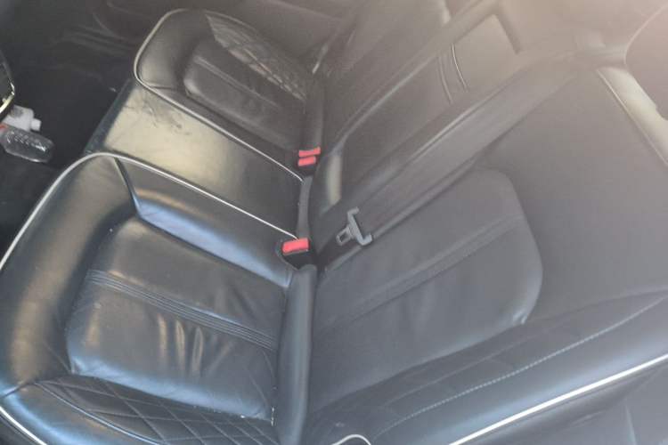 Used Ford Mondeo 2017 EcoBoost 245 Flagship Model Left Rear Seat