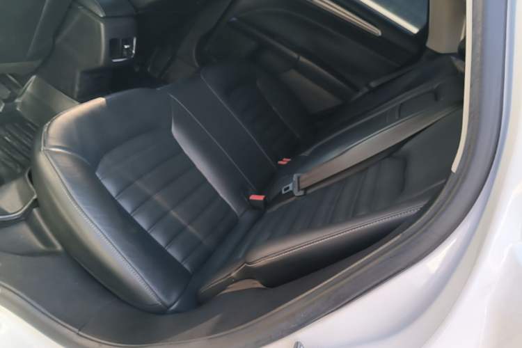 Used Ford Mondeo 2017 EcoBoost 180 Stylish Model Left Rear Seat