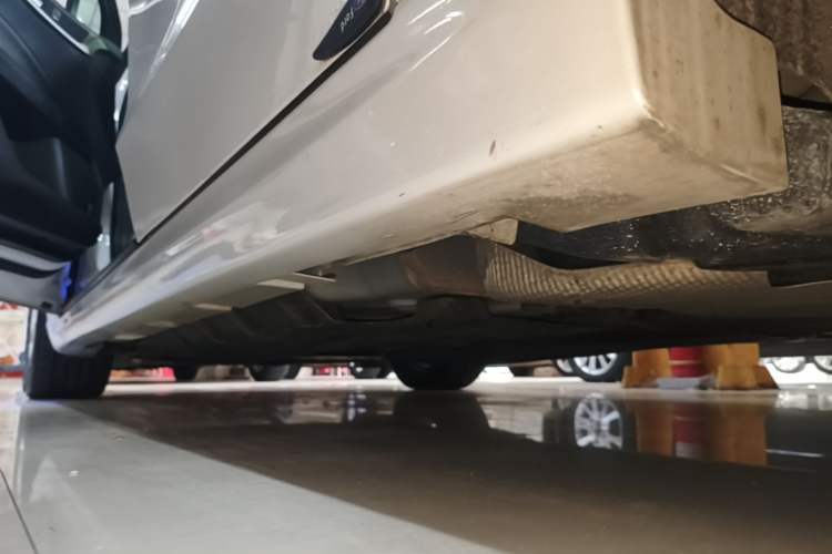 Used Ford Mondeo 2017 EcoBoost 180 Stylish Model Left Side Sill