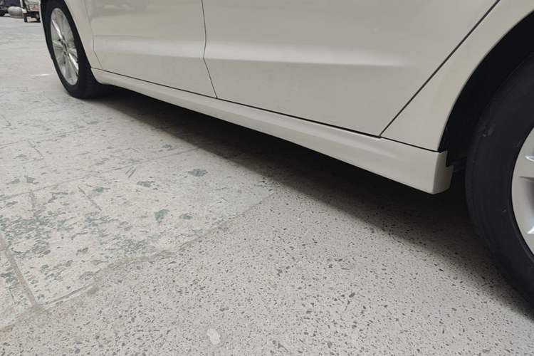 Used Ford Mondeo 2017 Facelifted EcoBoost 180 Fashion Edition Left Side Sill