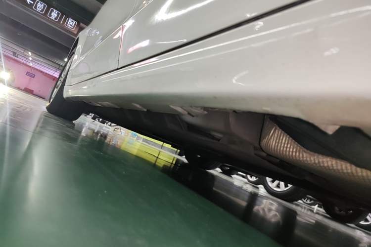Used Ford Mondeo 2017 EcoBoost 180 Stylish Model Left Side Sill