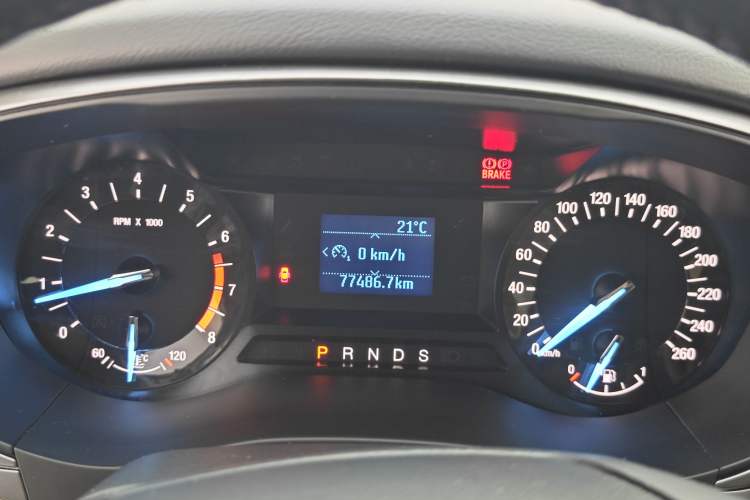 Used Ford Mondeo 2017 EcoBoost 180 Comfort Model Odometer Close Up