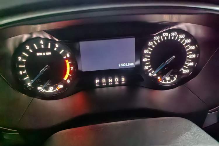 Used Ford Mondeo 2017 EcoBoost 180 Stylish Model Odometer Close Up