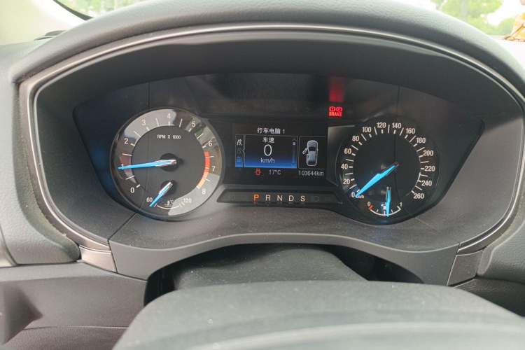Used Ford Mondeo 2017 EcoBoost 180 Stylish Model Odometer Close Up