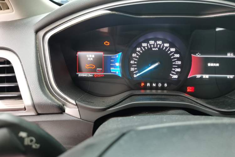 Used Ford Mondeo 2017 EcoBoost 200 Luxury Model Odometer Close Up