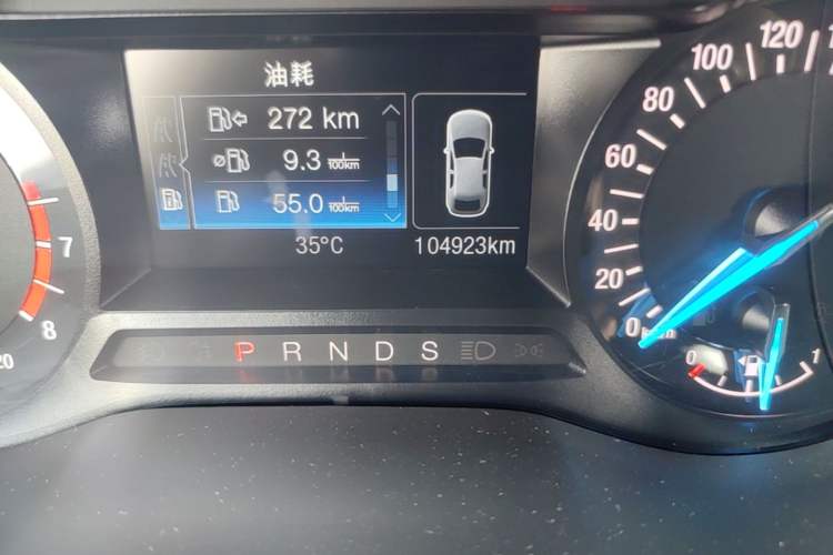 Used Ford Mondeo 2017 EcoBoost 180 Stylish Model Odometer Close Up