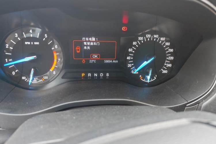 Used Ford Mondeo 2017 EcoBoost 180 Stylish Model Odometer Close Up