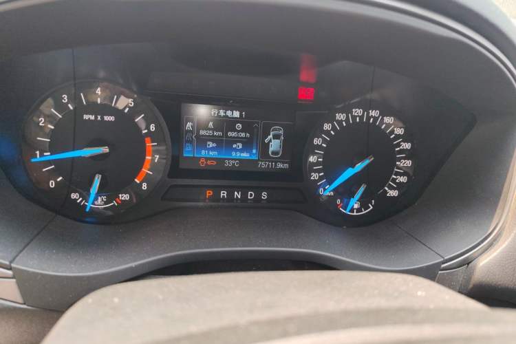 Used Ford Mondeo 2017 EcoBoost 180 Stylish Model Odometer Close Up
