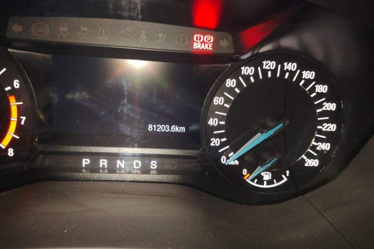 Used Ford Mondeo 2017 EcoBoost 200 Stylish Model Odometer Close Up