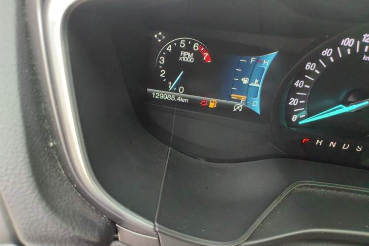 Used Ford Mondeo 2017 EcoBoost 180 Luxury Model Odometer Close Up