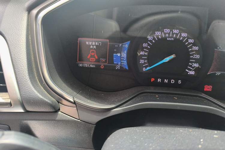Used Ford Mondeo 2017 EcoBoost 180 Stylish Model Odometer Close Up