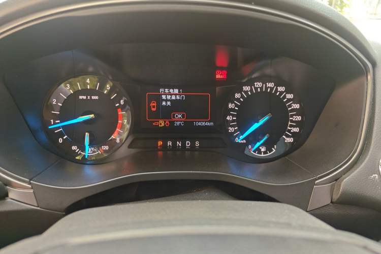 Used Ford Mondeo 2017 EcoBoost 180 Stylish Model Odometer Close Up