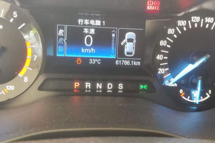 Used Ford Mondeo 2017 EcoBoost 180 Stylish Model Odometer Close Up