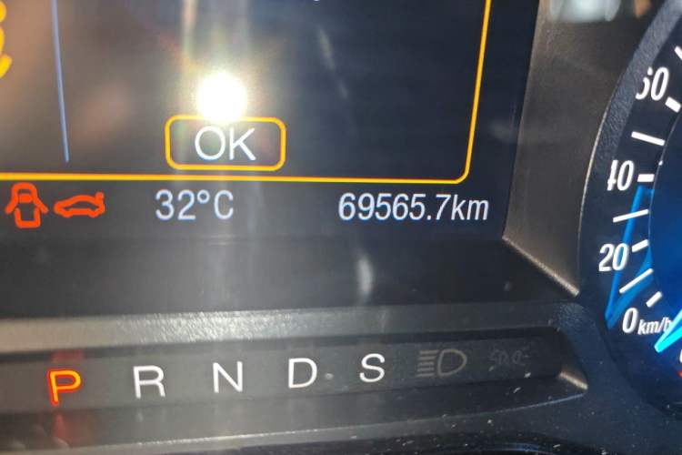 Used Ford Mondeo 2017 EcoBoost 180 Stylish Model Odometer Close Up