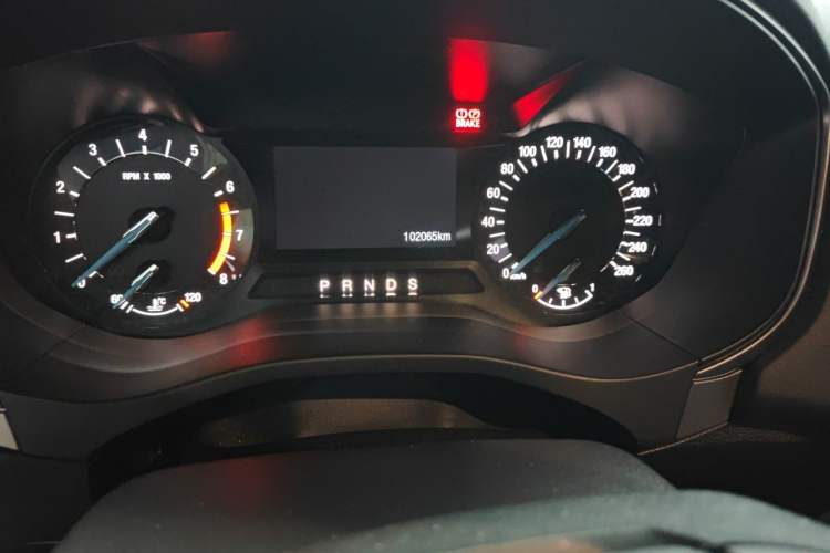 Used Ford Mondeo 2017 EcoBoost 180 Stylish Model Odometer Close Up