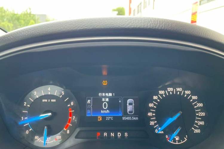 Used Ford Mondeo 2017 EcoBoost 180 Stylish Model Odometer Close Up