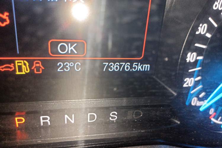 Used Ford Mondeo 2017 EcoBoost 180 Stylish Model Odometer Close Up