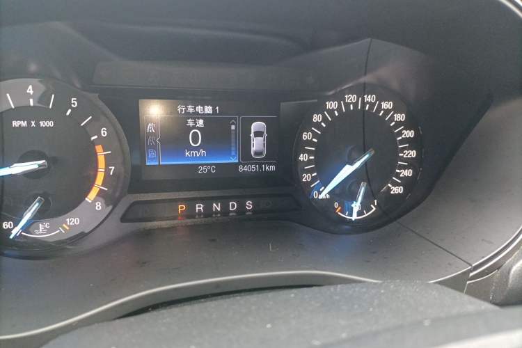 Used Ford Mondeo 2017 EcoBoost 200 Stylish Model Odometer Close Up