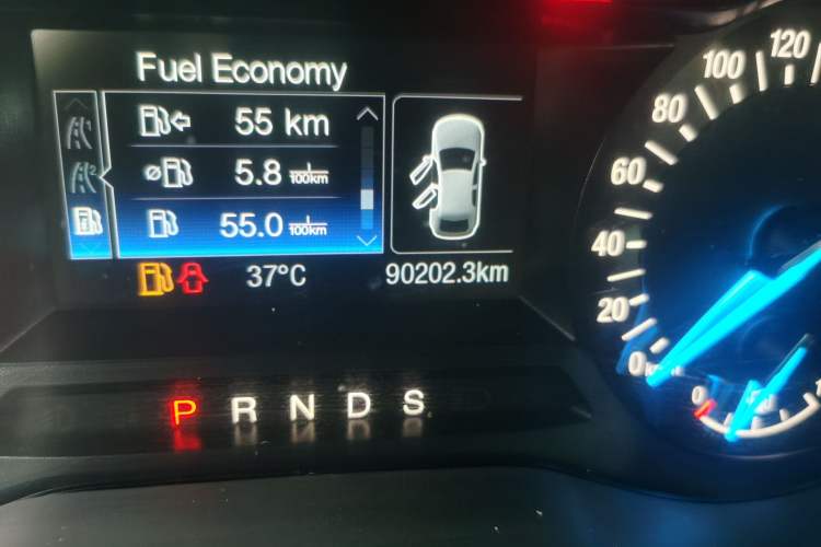 Used Ford Mondeo 2017 EcoBoost 200 Stylish Model Odometer Close Up