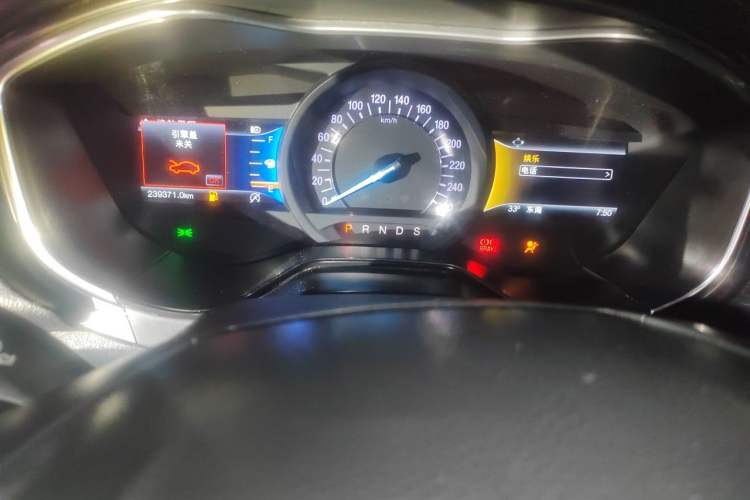 Used Ford Mondeo 2017 Facelifted EcoBoost 200 Luxury Version Odometer Close Up