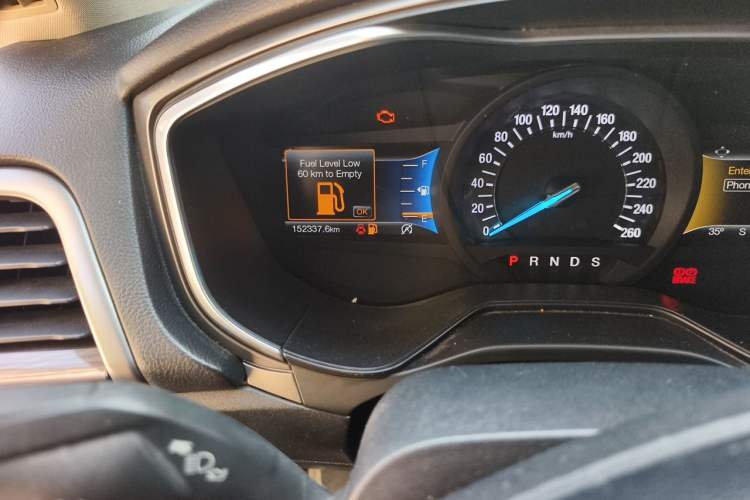 Used Ford Mondeo 2017 EcoBoost 180 Luxury Model Odometer Close Up