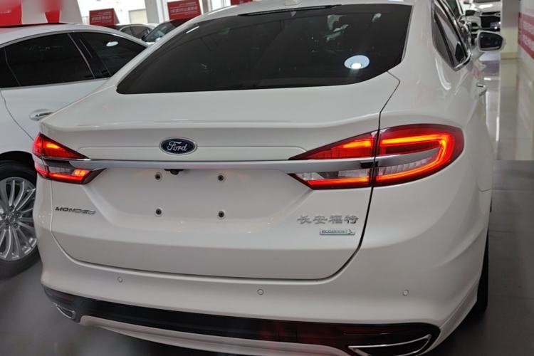 Used Ford Mondeo 2017 EcoBoost 180 Luxury Model Rear
