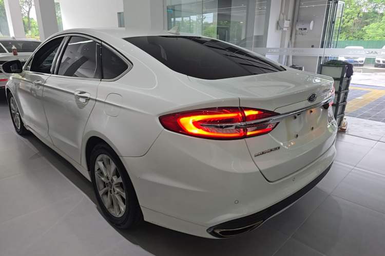 Used Ford Mondeo 2017 EcoBoost 180 Stylish Model Rear Left 45 Deg