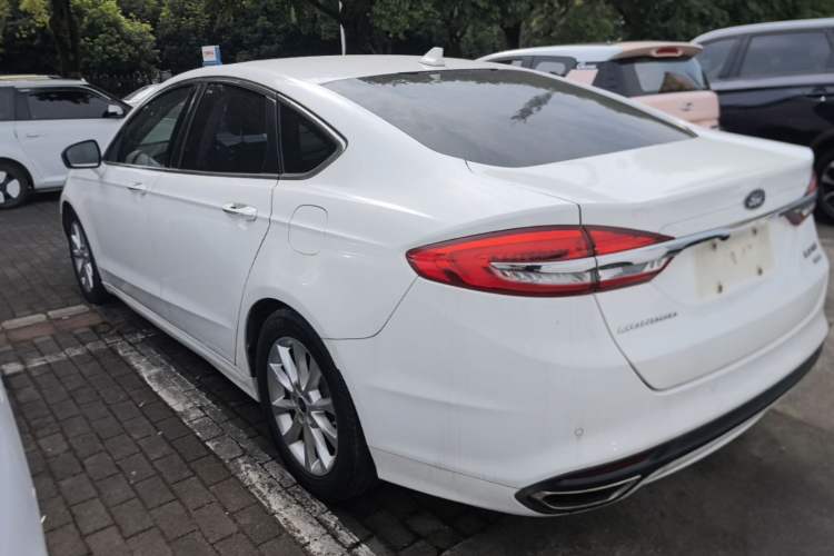Used Ford Mondeo 2017 EcoBoost 200 Stylish Model Rear Left 45 Deg