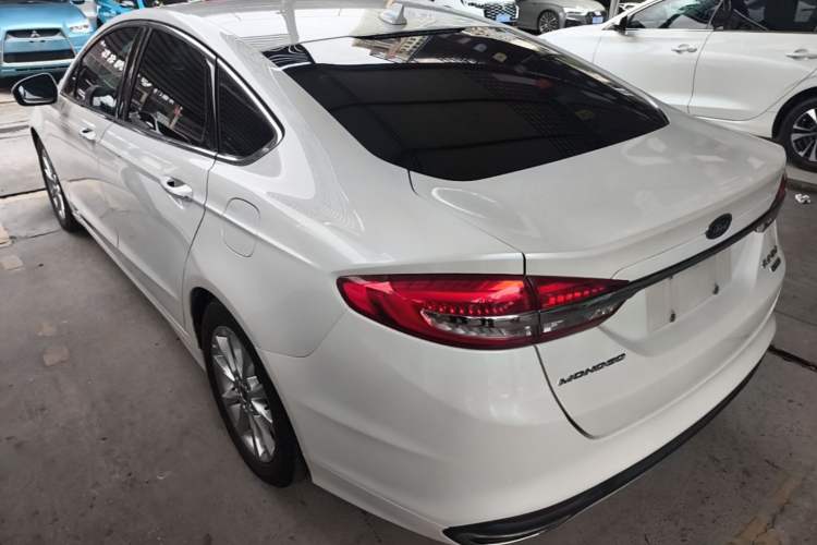 Used Ford Mondeo 2017 EcoBoost 200 Stylish Model Rear Left 45 Deg