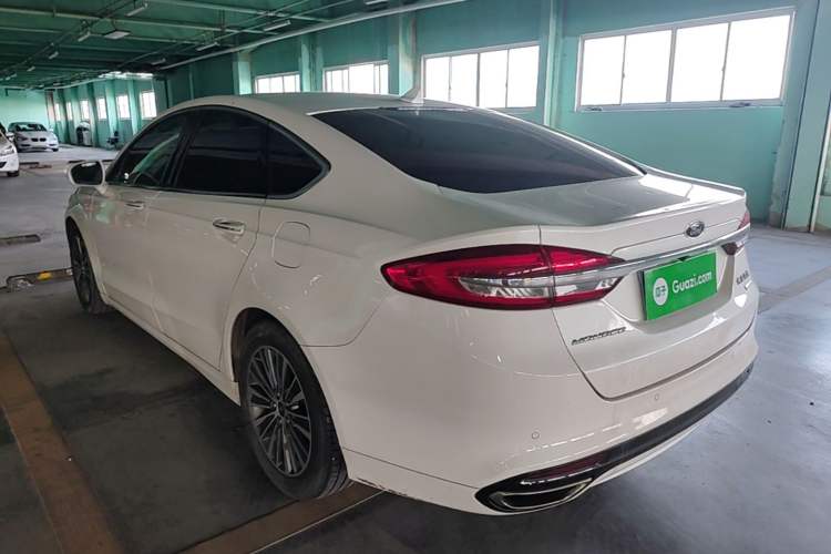 Used Ford Mondeo 2017 EcoBoost 200 Luxury Model Rear Left 45 Deg